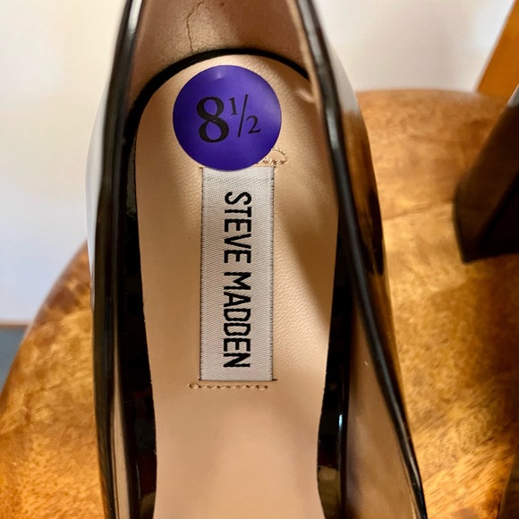 Steve Madden patent black pumps. New with tag - Picture 11 of 13